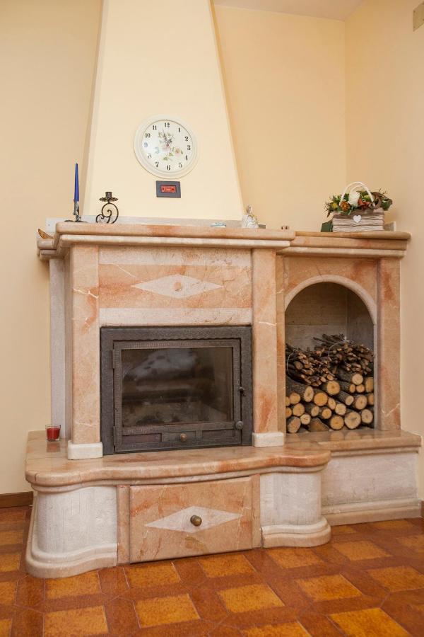 Villa Attilio Balsorano Vecchio Exteriör bild