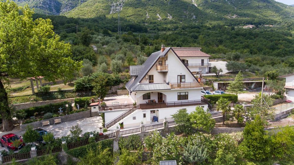 Villa Attilio Balsorano Vecchio Exteriör bild