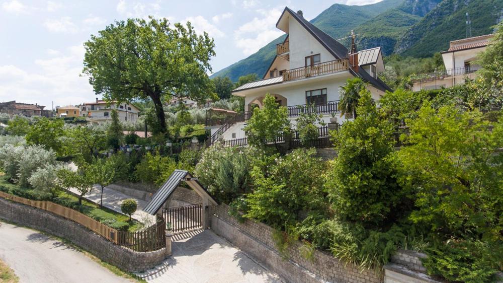 Villa Attilio Balsorano Vecchio Exteriör bild
